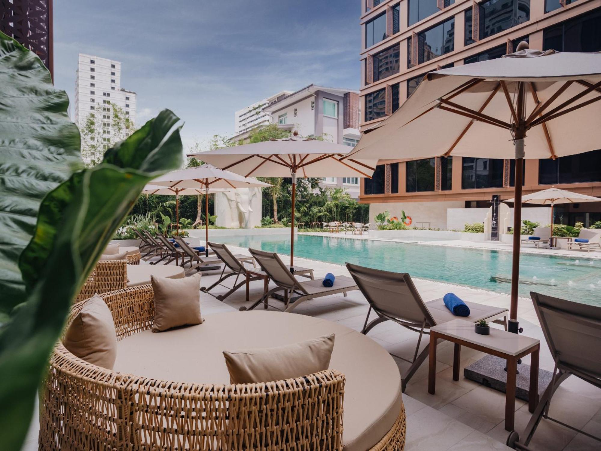 Nysa Hotel Bangkok Sukhumvit 11 Exterior photo The swimming pool at the hotel